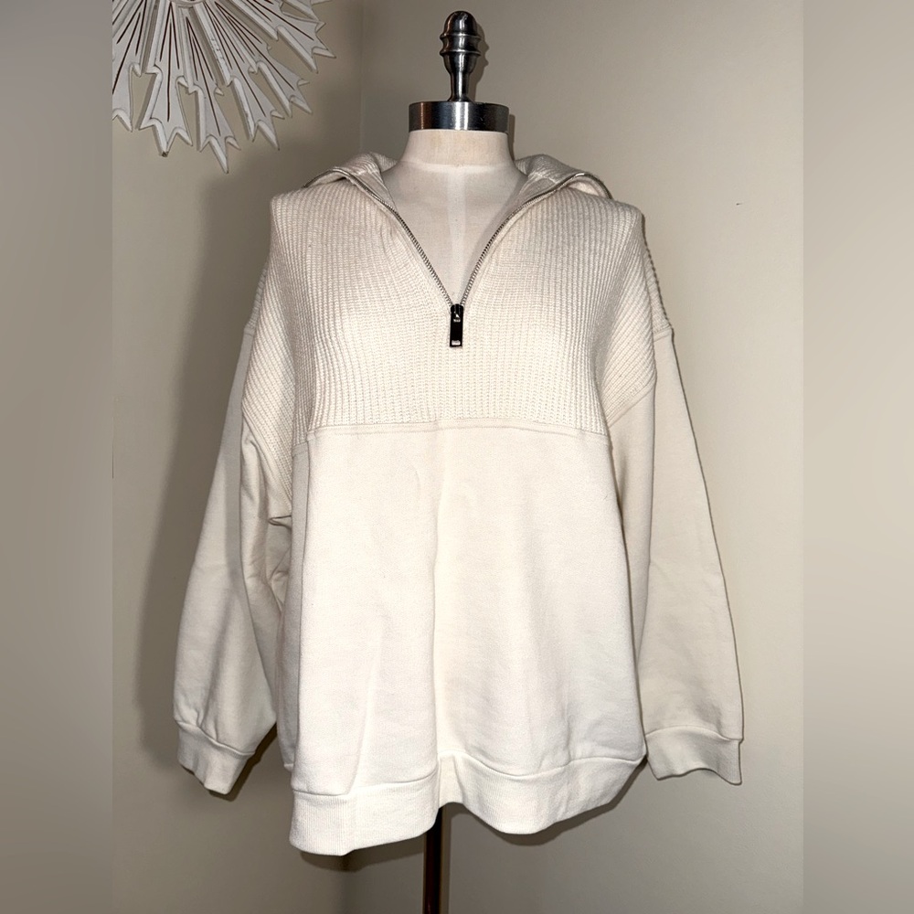 Greide cream turtleneck sweater L